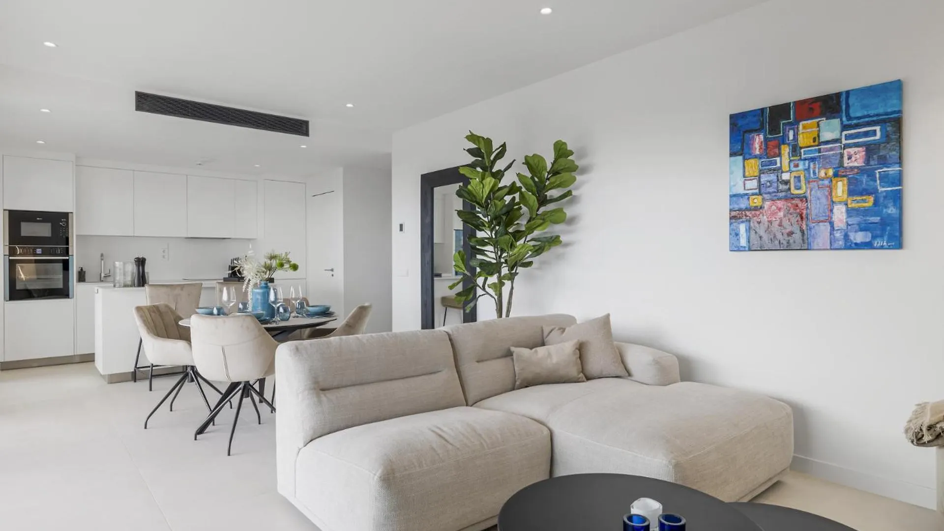 Vivi Homes - Coral Apartment With Sea Views & Pool Fuengirola