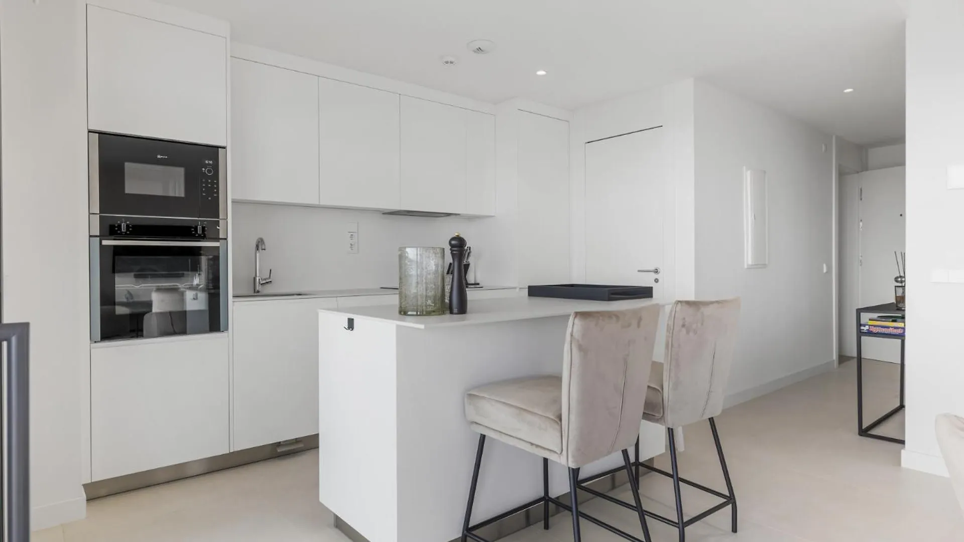 Vivi Homes - Coral Apartment With Sea Views & Pool Fuengirola