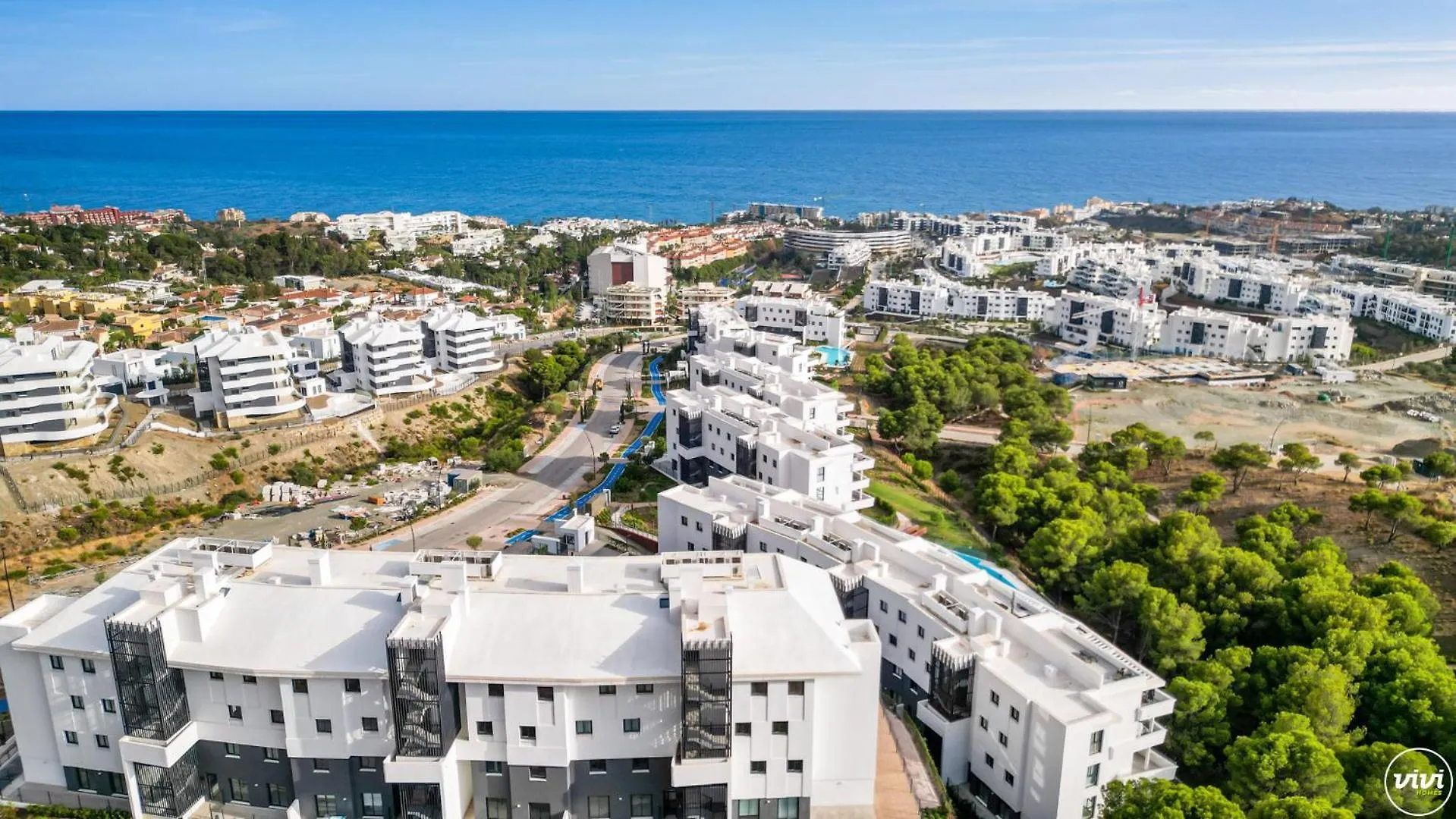 Vivi Homes - Coral Apartment With Sea Views & Pool Fuengirola 0*,  Spanyolország